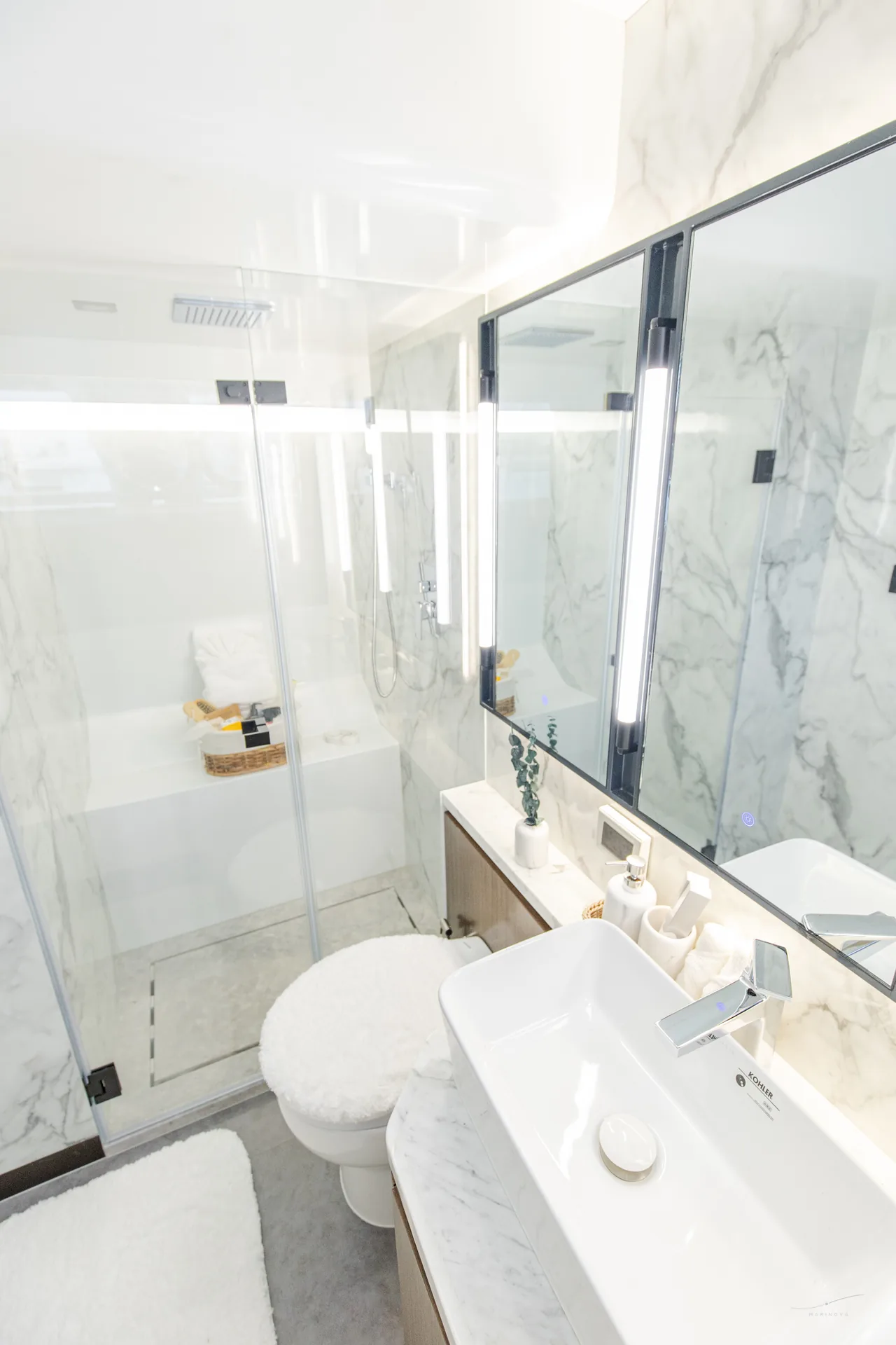 Isla 60 en-suite bathroom with glass shower
