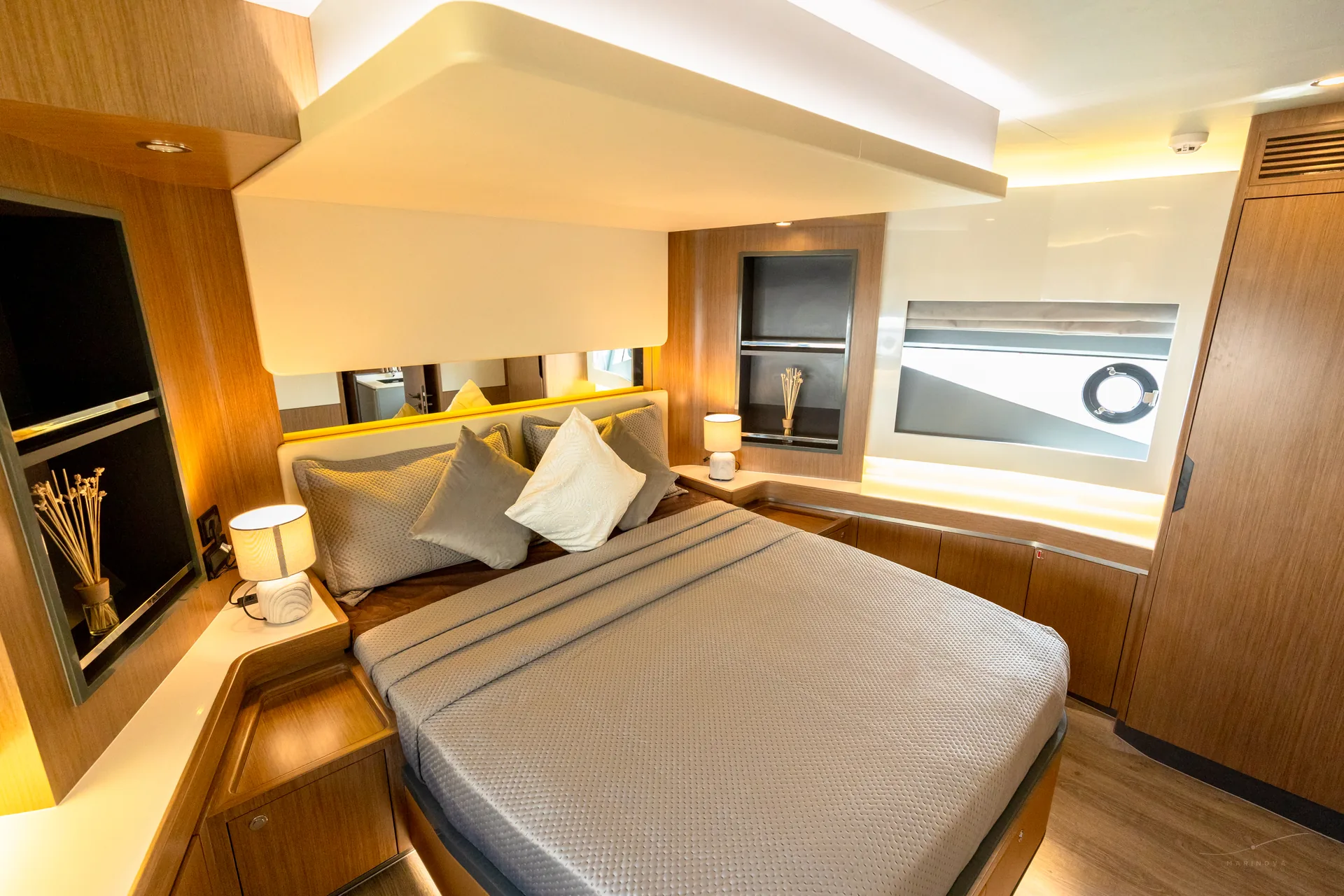 Vela 63 VIP cabin