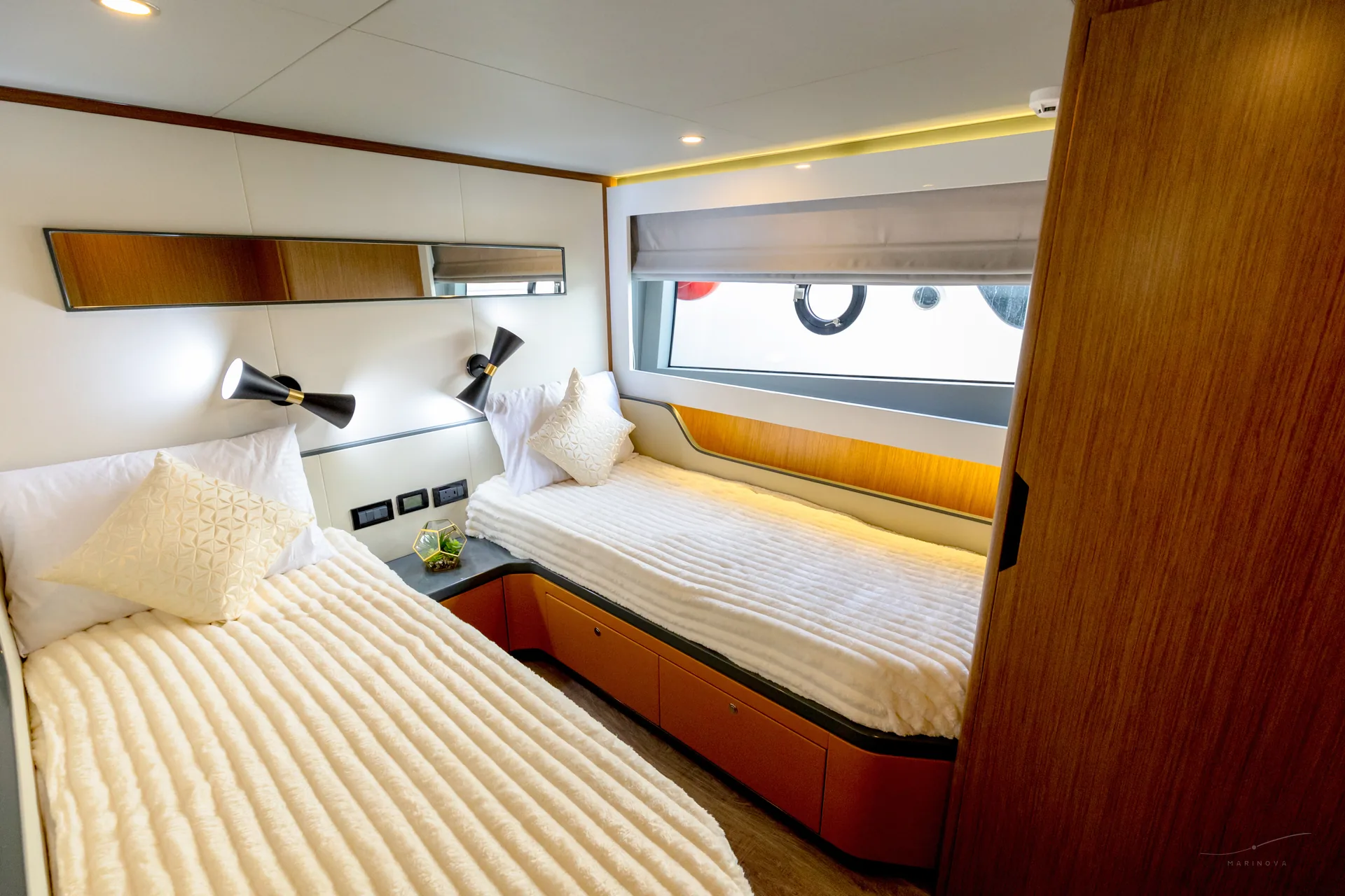 Vela 63 twin guest cabin