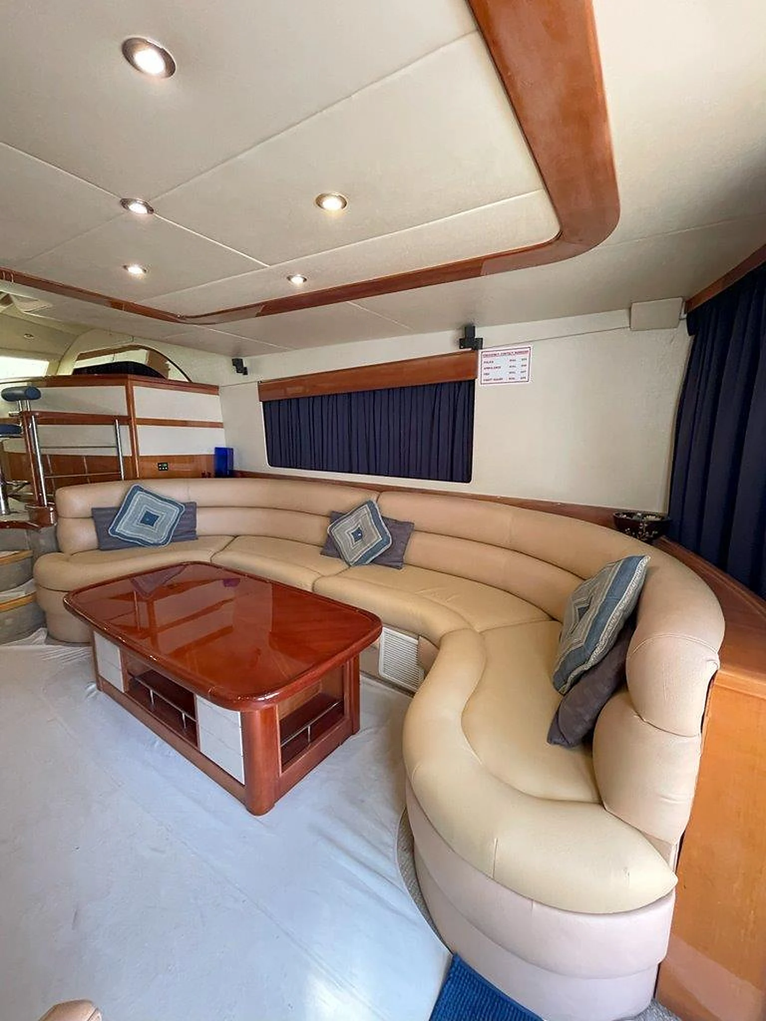 68 feet yacht rental Dubai saloon seating and windows aboard Eternity