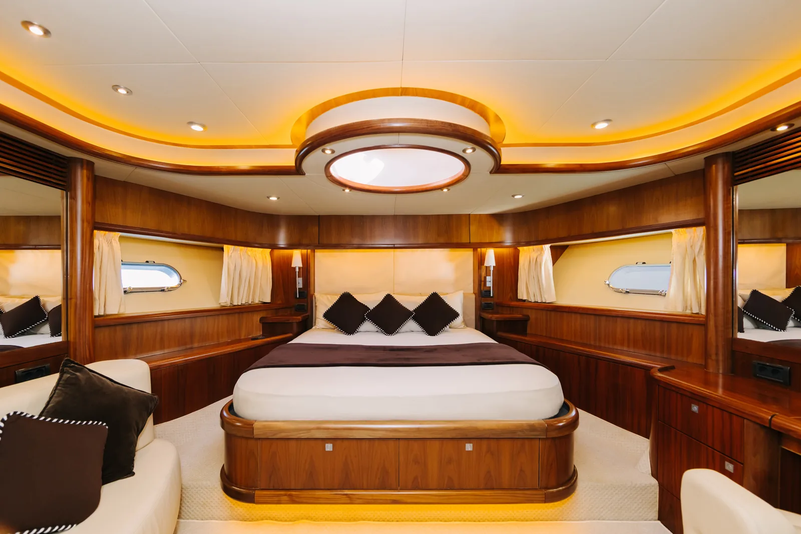 Why Not 82 master cabin